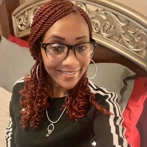 Meet your Posher, Toni